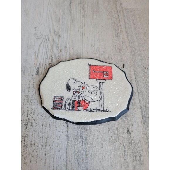 Unique ceramic‎ Snoopy Charlie Brown Valentine's figurine statue - Picture 1 of 6
